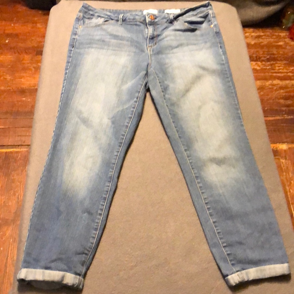 Rolled cropped jeans by Jessica Simpson